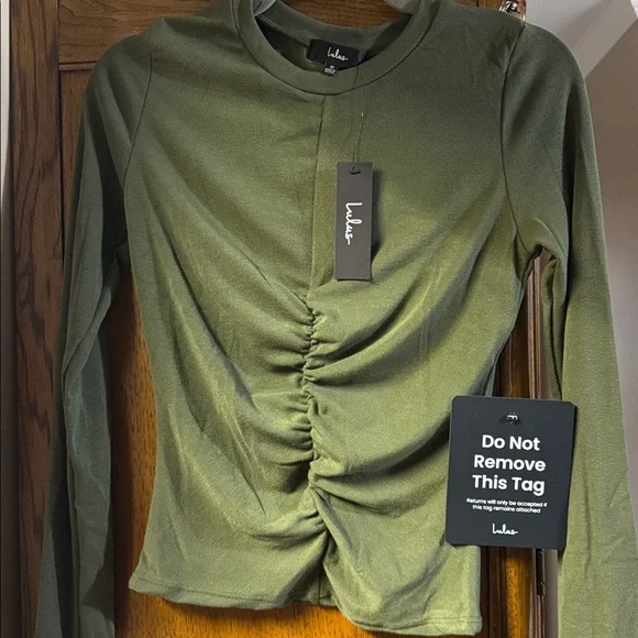 NWT Lulus Casual Energy Olive Green Ruched Long Sleeve Crew Neck Top - Size M - Picture 2 of 2
